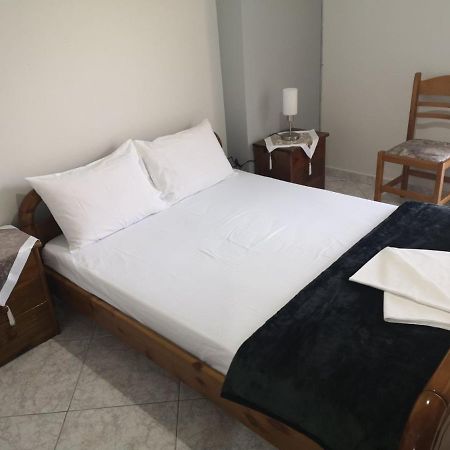 Panos & Antzy Apartments Kalamata Dış mekan fotoğraf