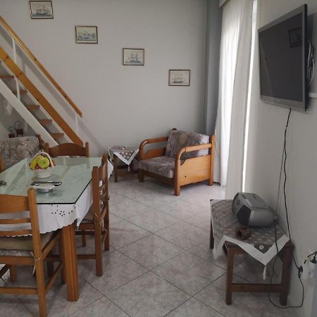 Panos & Antzy Apartments Kalamata Dış mekan fotoğraf