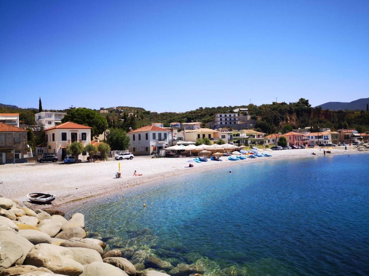 Panos & Antzy Apartments Kalamata Dış mekan fotoğraf