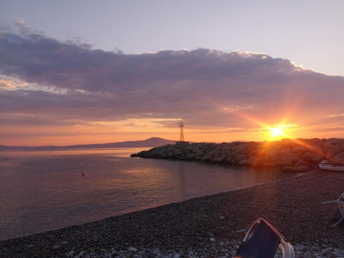 Panos & Antzy Apartments Kalamata Dış mekan fotoğraf