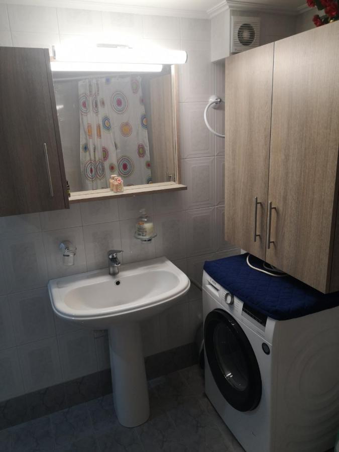 Panos & Antzy Apartments Kalamata Dış mekan fotoğraf