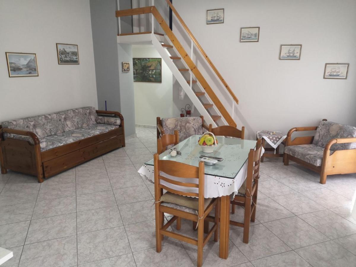 Panos & Antzy Apartments Kalamata Dış mekan fotoğraf